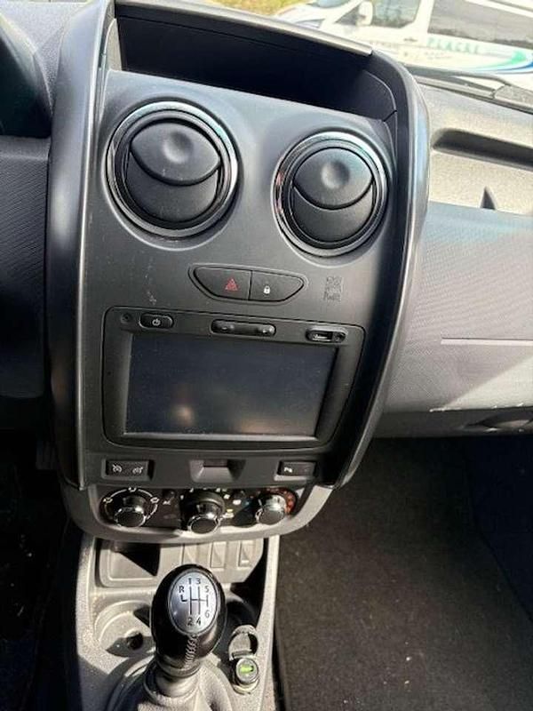 Gebraucht Dacia Duster Prestige 125 PS (91 kW) 2015 Grau "comete" SUV