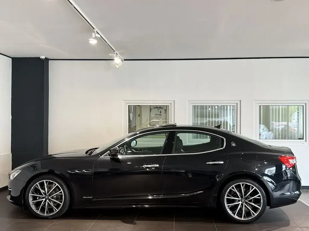 Gebraucht Maserati Ghibli 275 PS (202 kW) 2020 Schwarz Limousine