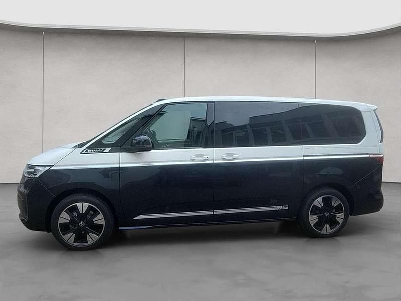 Neu VW Multivan Life 150 PS (110 kW) 2026 Candyweiß/ starlight blue met Van / Kleinbus