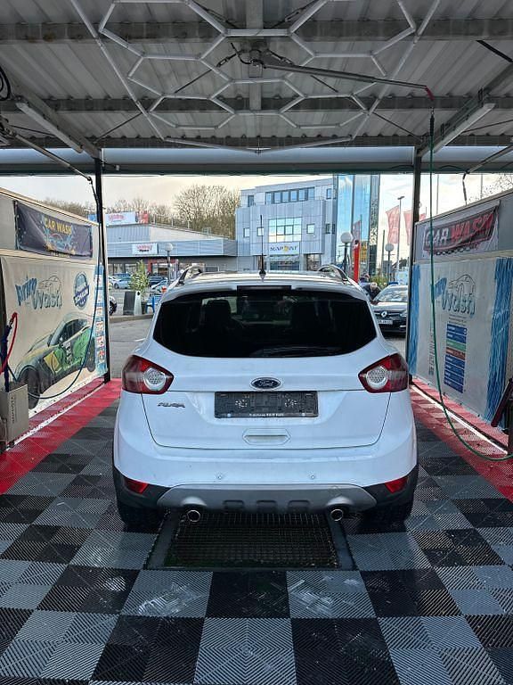 Gebraucht Ford Kuga 163 PS (119 kW) 2012 Weiß SUV