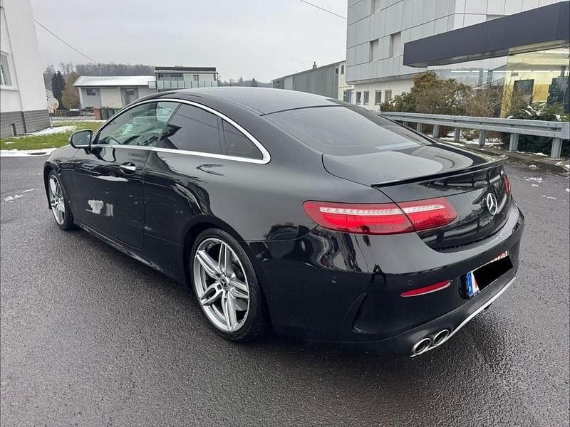 Gebraucht Mercedes E400 333 PS (244 kW) 2017 Schwarz Coupé