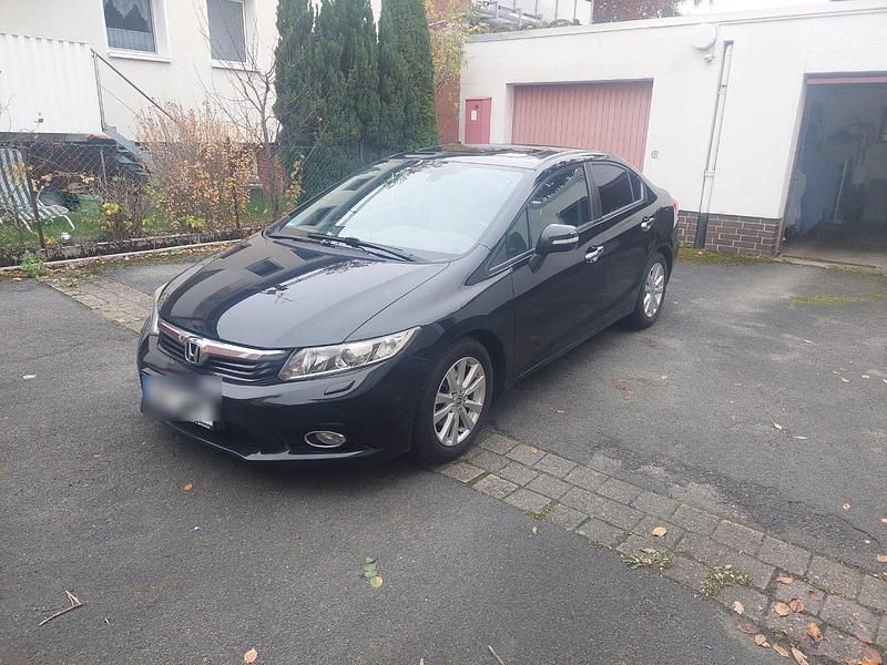 Schwarz Gebraucht 2013 Honda Civic Limousine | 14.000 € (Teuer) - Bild 1/4