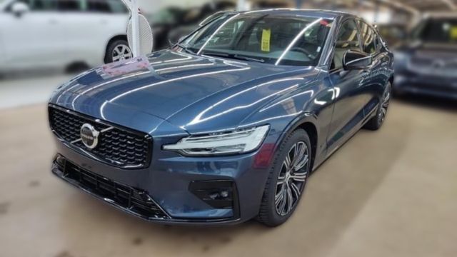 Andere Gebraucht 2024 Volvo S60 Limousine | 35.870 € (Fairer Preis) - Bild 1/4