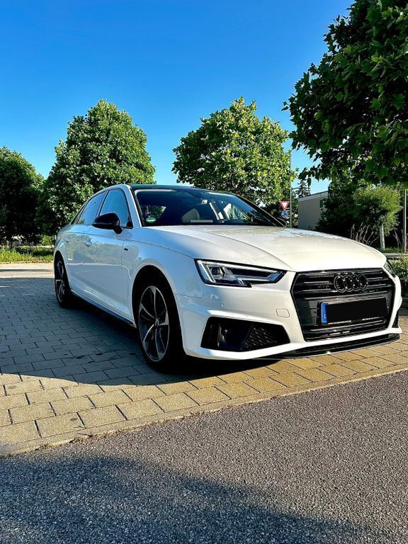 Weiß Gebraucht 2019 Audi A4 S-Line Limousine | 25.500 € (Superpreis) - Bild 1/4