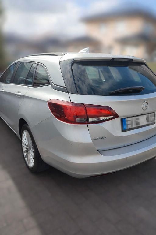 Gebraucht Opel Astra Edition 105 PS (77 kW) 2017 Silber Kombi
