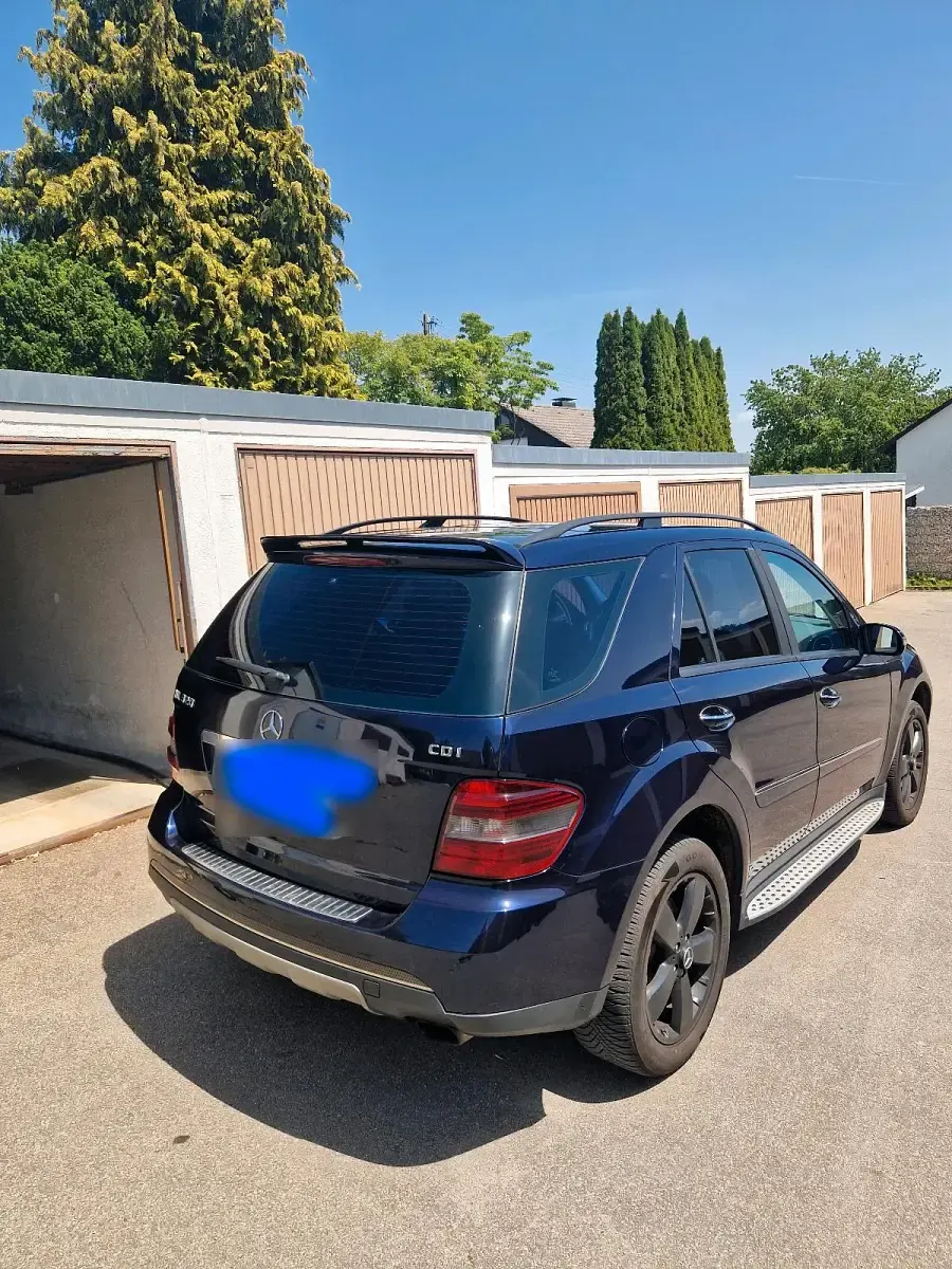 Gebraucht Mercedes ML320 224 PS (164 kW) 2007 Blau SUV