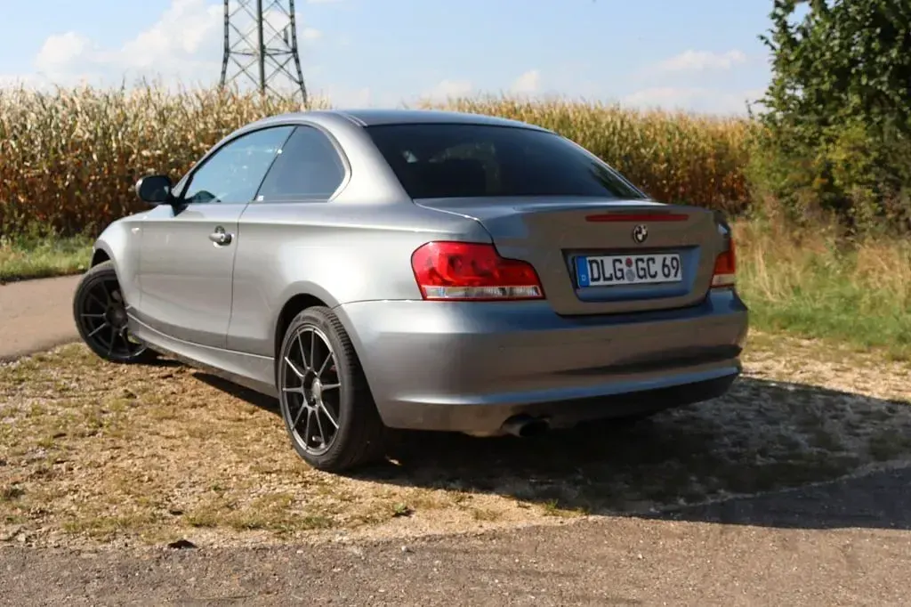 Gebraucht BMW 120 Performance 170 PS (125 kW) 2012 Silber Kleinwagen
