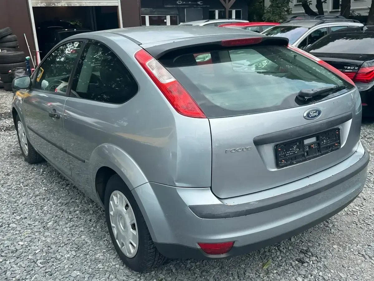 Gebraucht Ford Focus 2007 Silber Limousine
