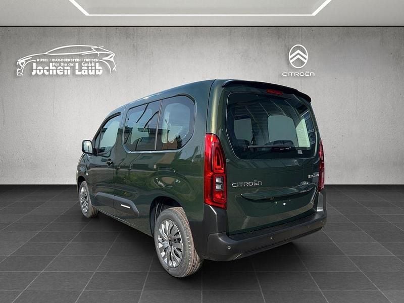 Neu Citroën Berlingo 110 PS (80 kW) 2026 Grün Van / Kleinbus