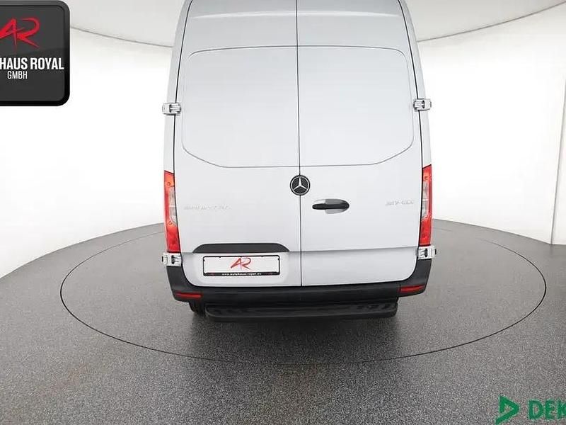 Używany Mercedes Sprinter 170 KM (125 kW) 2021 Srebrny Van