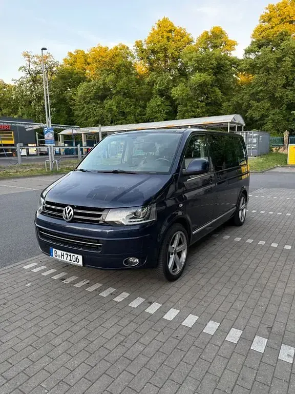 Gebraucht VW Multivan Highline 179 PS (131 kW) 2010 Van / Kleinbus