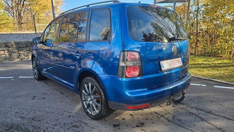 Gebraucht VW Touran Freestyle 140 PS (102 kW) 2010 Blau Van / Kleinbus