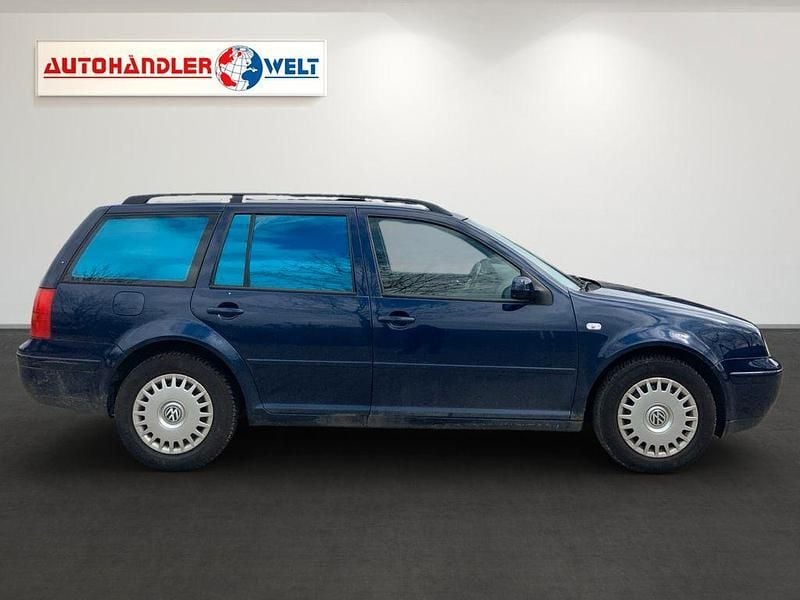 Gebraucht VW Golf IV Highline 105 PS (77 kW) 2001 Blau Kombi