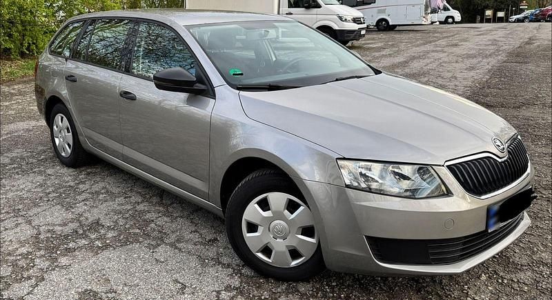 Gebraucht Skoda Octavia Active 110 PS (80 kW) 2015 Braun Kleinwagen