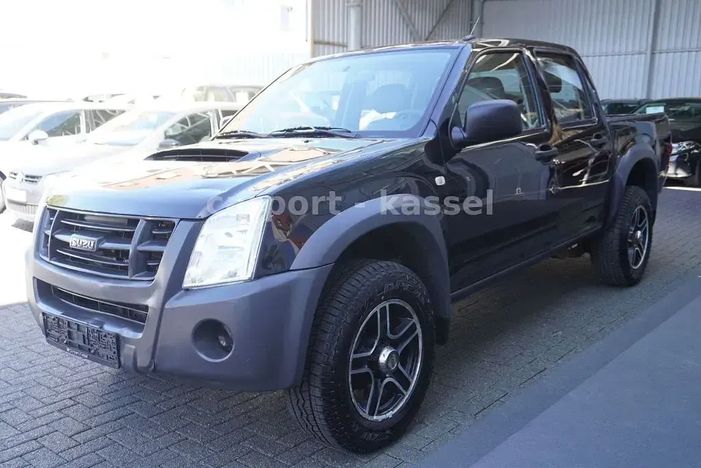 Używany Isuzu D-Max 136 KM (100 kW) 2010 Czarny Pickup
