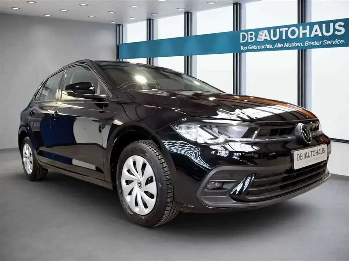 Gebraucht VW Polo Life 95 PS (69 kW) 2024 Schwarz Kleinwagen