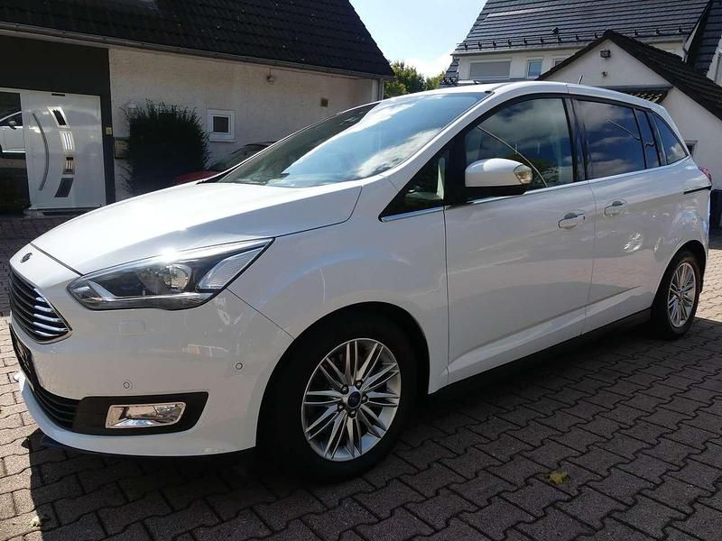 Frozen white Gebraucht 2017 Ford Grand C-Max Titanium Van / Kleinbus | 12.900 € (Fairer Preis) - Bild 1/4