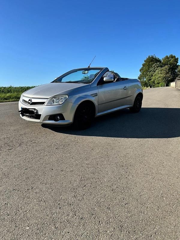 Silber Gebraucht 2006 Opel Tigra Cabrio | 888 € (Superpreis) - Bild 1/4
