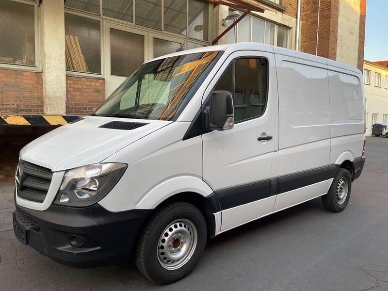 Weiß Gebraucht 2016 Mercedes Sprinter Van | 18.400 € (Etwas zu teuer) - Bild 1/4