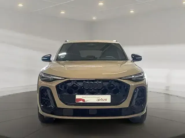Gebraucht Audi Q5 Sportback Sport 204 PS (150 kW) 2025 Sakhirgold metallic SUV