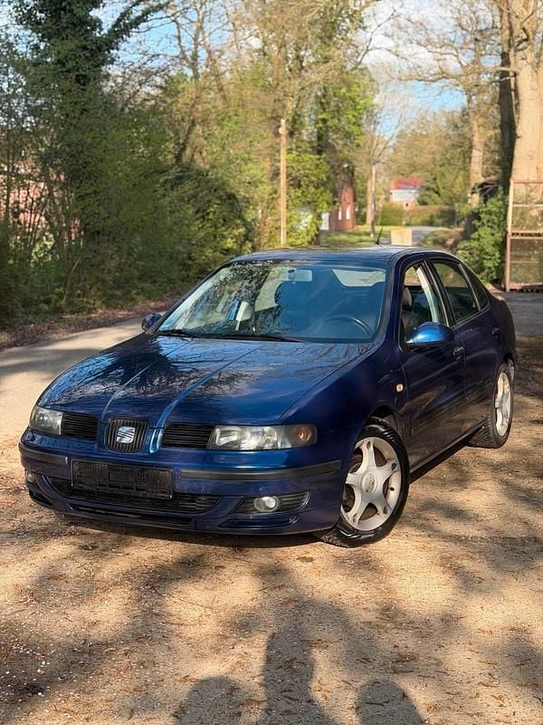 Second-hand Seat Toledo 101 CP (74 kW) 2004 Albastru Berlinǎ