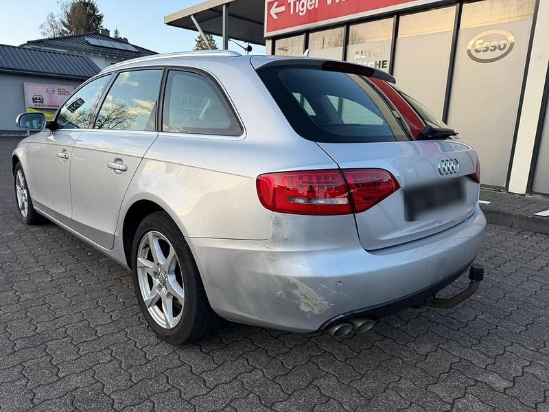 Gebraucht Audi A4 Ambition 170 PS (125 kW) 2011 Grau Kombi