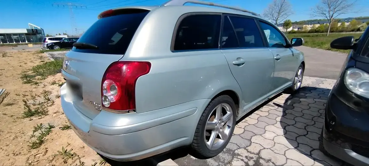 Gebraucht Toyota Avensis T2 177 PS (130 kW) 2008 Grau Kombi