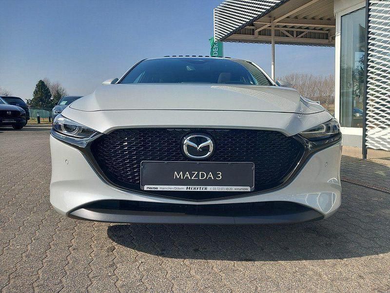 Neu Mazda 3 Exclusive 186 PS (136 kW) 2026 Weiß Limousine