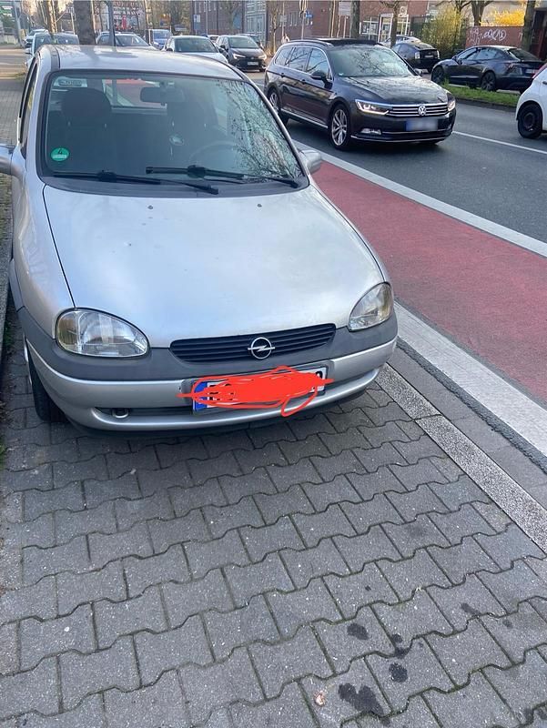 Gebraucht Opel Corsa 65 PS (47 kW) 2000 Silber Kleinwagen