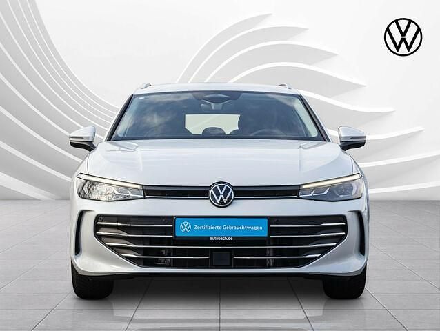 Gebraucht VW Passat 150 PS (110 kW) 2024 Weiß Kombi