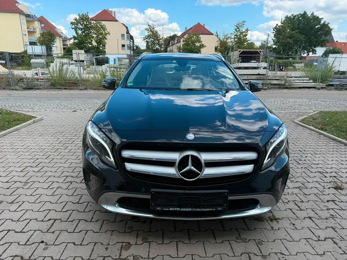 Gebraucht Mercedes GLA200 156 PS (114 kW) 2015 SUV