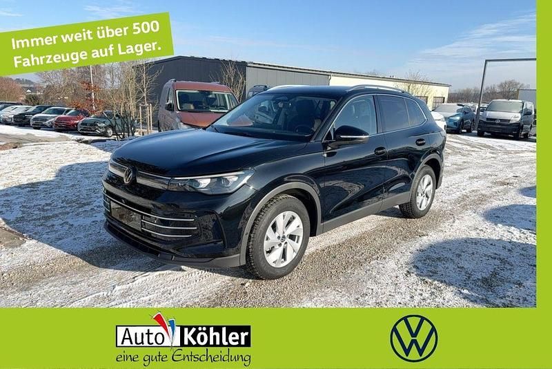 Grenadillschwarz Neu 2026 VW Tiguan Elegance SUV | 48.680 € (Teuer) - Bild 1/3