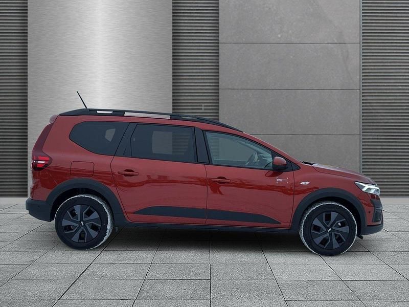 Nouă Dacia Jogger Expression 2025 Maro Monovolum