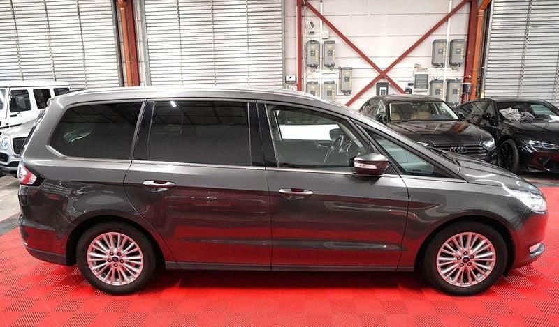 Gebraucht Ford Galaxy Titanium 179 PS (131 kW) 2015 Grau Van / Kleinbus