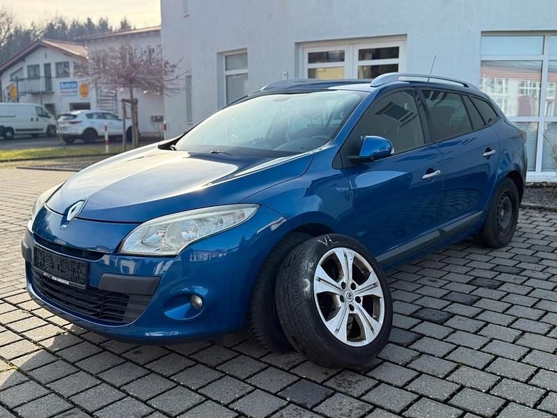 Blau Gebraucht 2010 Renault Mégane GrandTour Kombi | 3.490 € - Bild 1/4