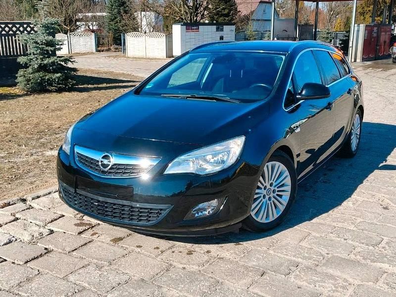 Gebraucht Opel Astra 110 PS (80 kW) 2012 Kombi