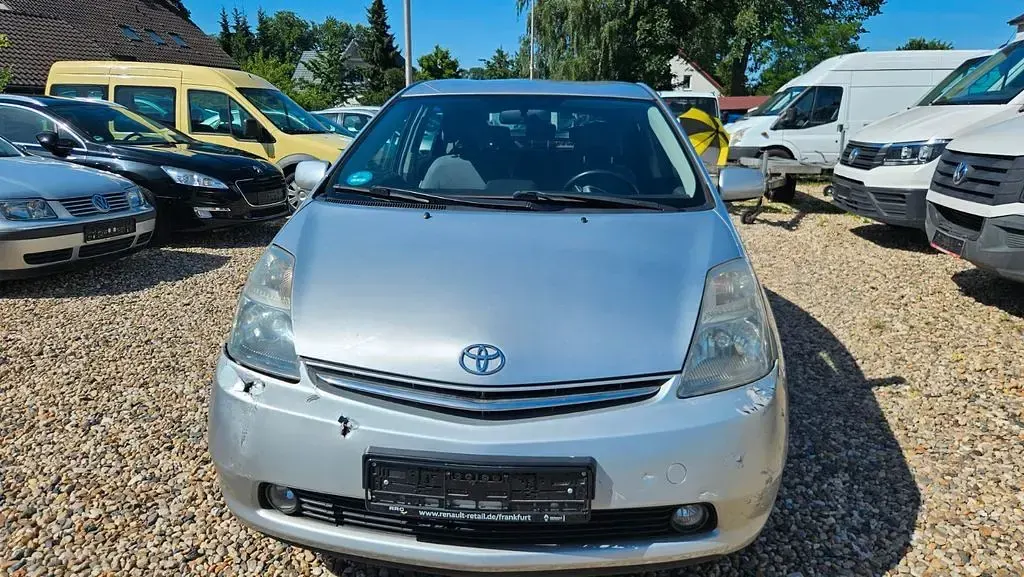 Gebraucht Toyota Prius 111 PS (81 kW) 2006 Silber Kleinwagen