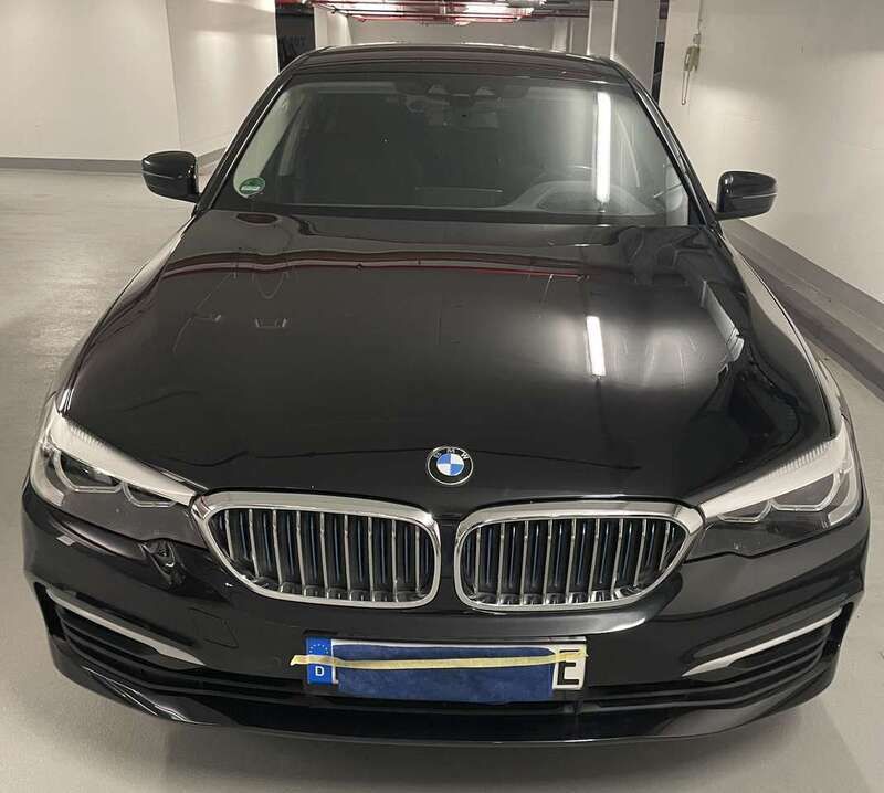 Schwarz Gebraucht 2019 BMW 530e iPerformance Limousine | 26.650 € (Guter Preis) - Bild 1/4