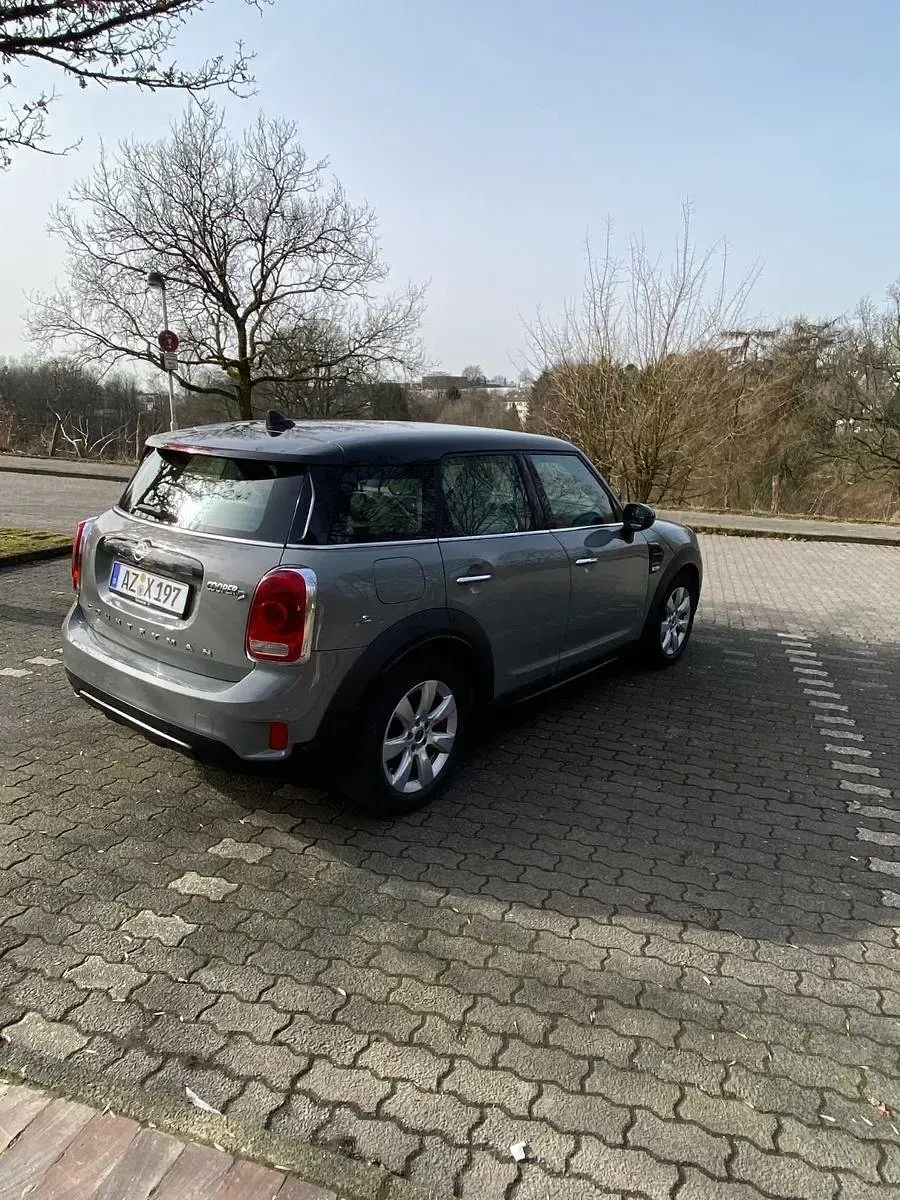 Używany Mini Cooper D 150 KM (110 kW) 2018 Szary Hatchback