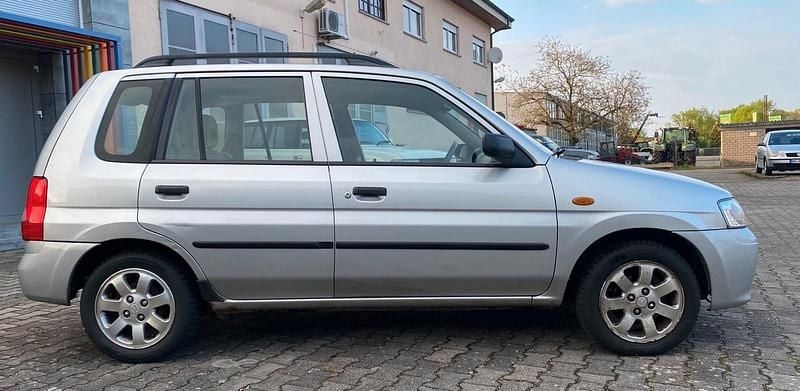 Gebraucht Mazda Demio 75 PS (55 kW) 2001 Kleinwagen