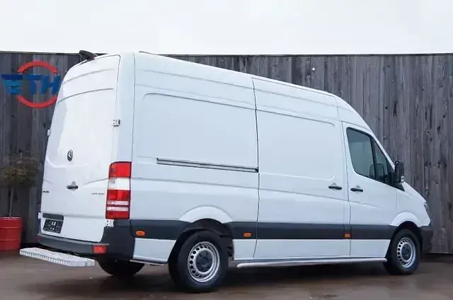 Używany Mercedes Sprinter 143 KM (105 kW) 2016 Biały Van