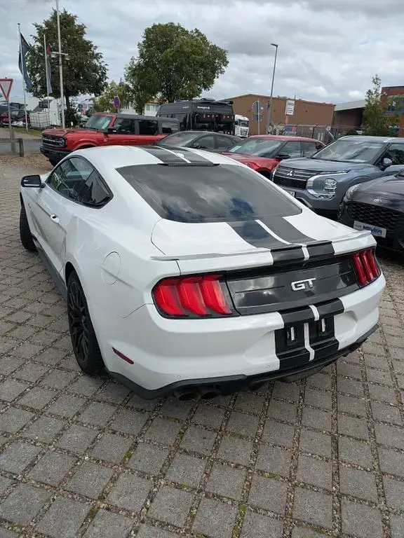 Gebraucht Ford Mustang GT Fastback 450 PS (330 kW) 2017 Weiss Coupé