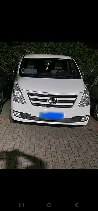 Gebraucht Hyundai H-1 136 PS (100 kW) 2017 Weiß Van / Kleinbus