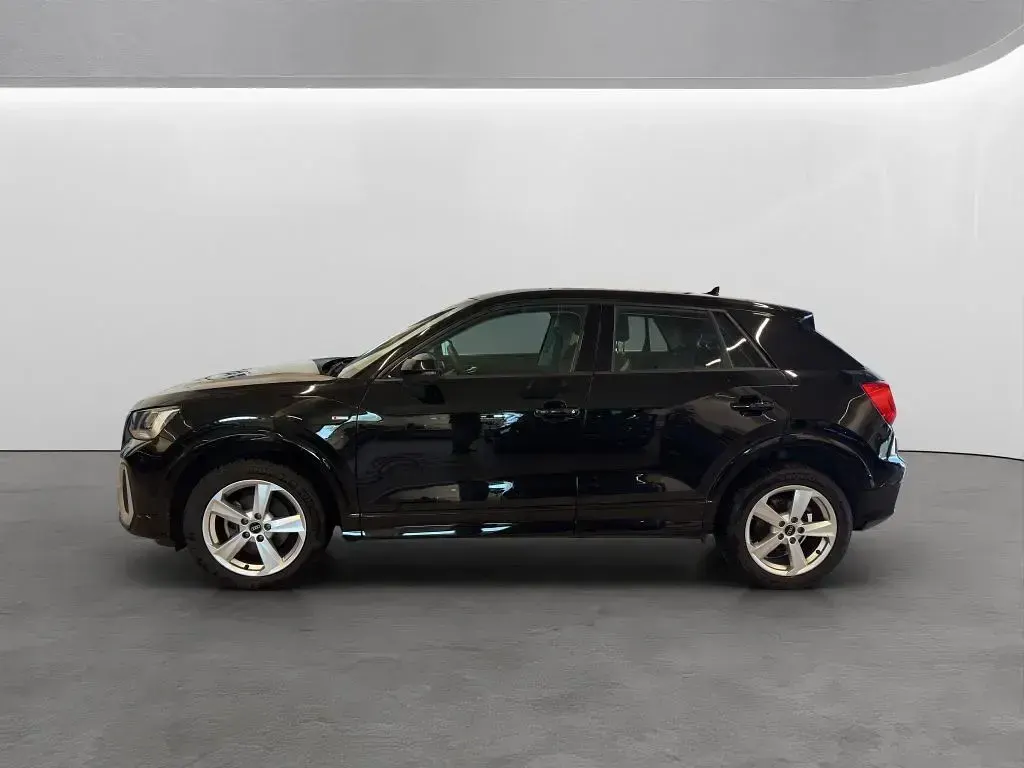 Gebraucht Audi Q2 S-Line 150 PS (110 kW) 2024 Mythosschwarz SUV