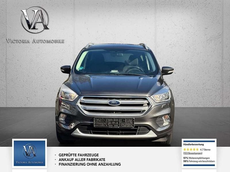 Gebraucht Ford Kuga Trend 120 PS (88 kW) 2018 Grau SUV