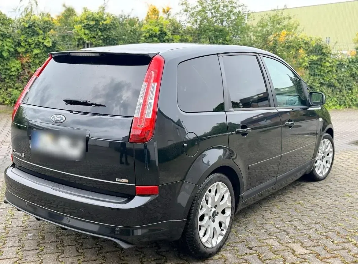 Gebraucht Ford Focus 110 PS (80 kW) 2011 Schwarz Kleinwagen