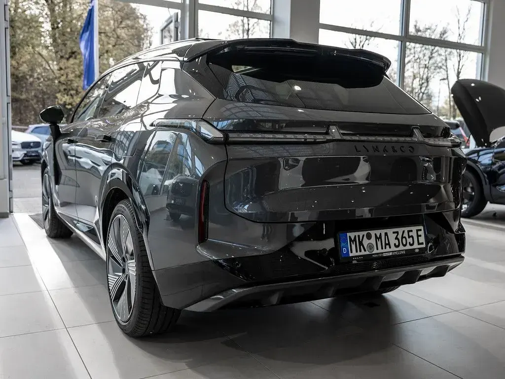 Second-hand Lynk & Co 08 349 CP (256 kW) 2025 Gri SUV