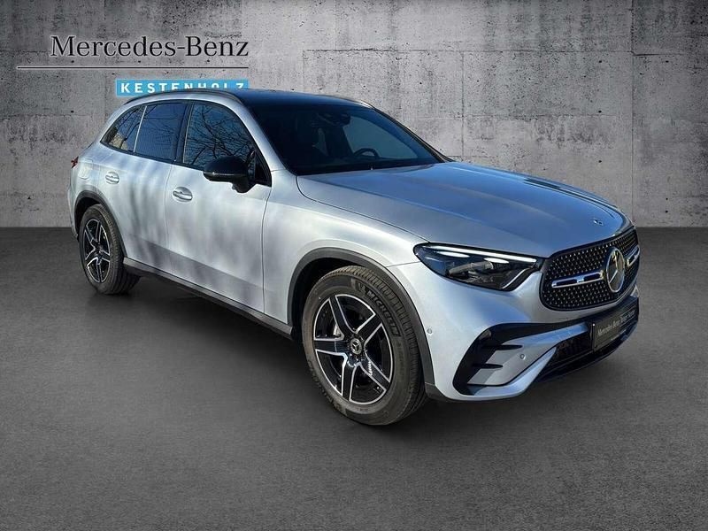 Gebraucht Mercedes GLC450 AMG 367 PS (269 kW) 2024 Hightechsilber SUV