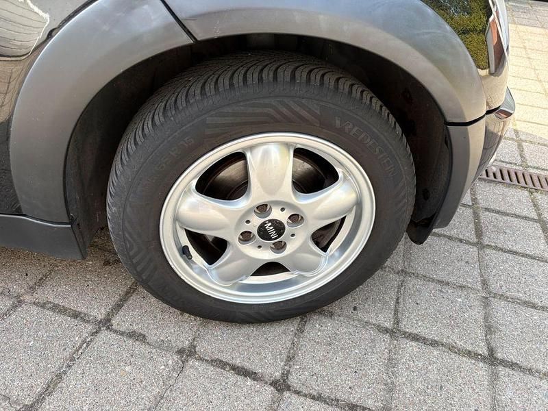 Gebraucht Mini ONE 90 PS (66 kW) 2002 Schwarz Kleinwagen