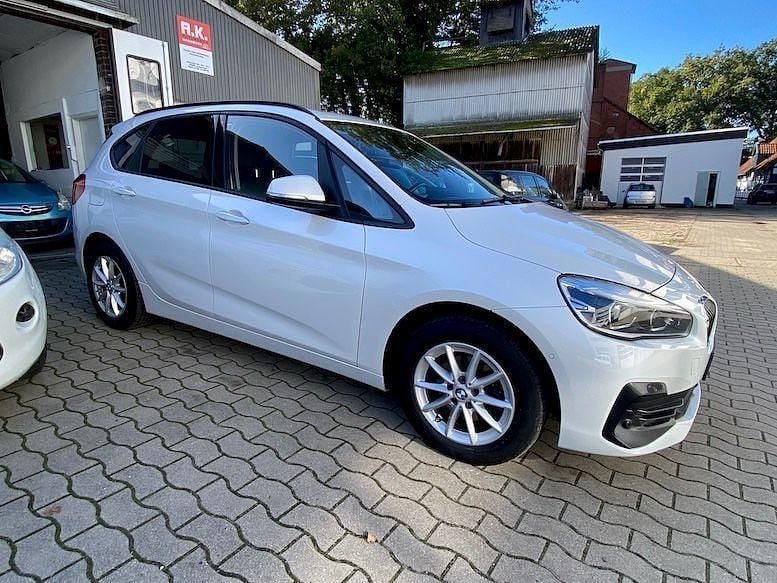 Gebraucht BMW 216 Performance 116 PS (85 kW) 2018 Weiß Kombi